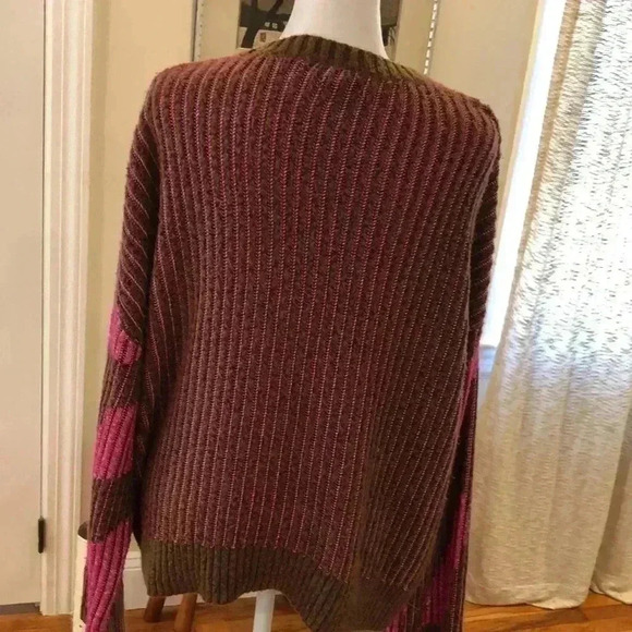 Nine West pink and brown abstract print wide sleeve pullover sweater. Size XXL - Picture 5 of 9